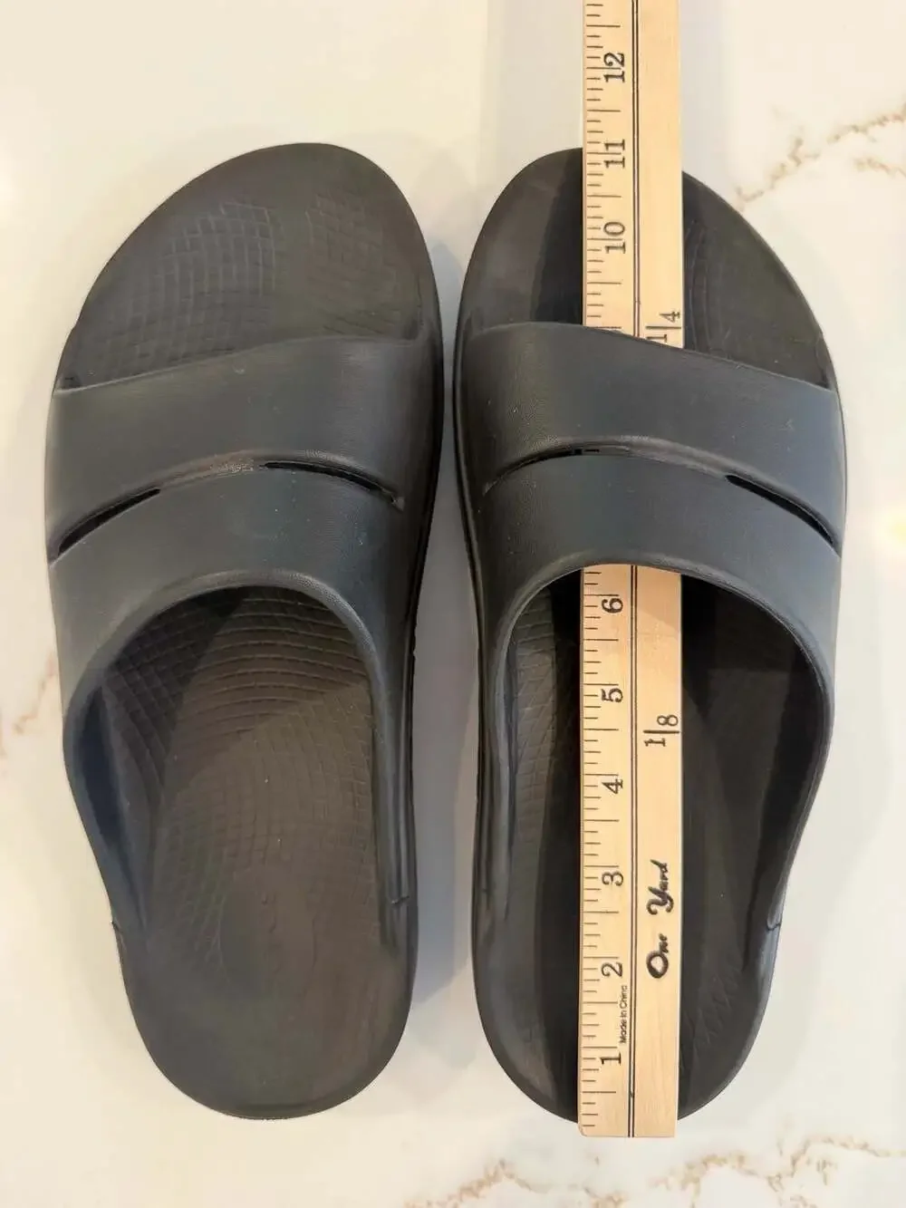 OOFOS OOahh Recovery Slide Sandal Black Mens 10 Womens 12 Black